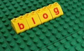 Πώς μπορώ να ξεκινήσω ένα μπλογκ και να το εξελίξω σε επαγγελματική απασχόληση;